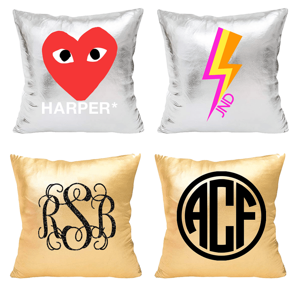 1 Metallic throw pillow - Locked by Laz