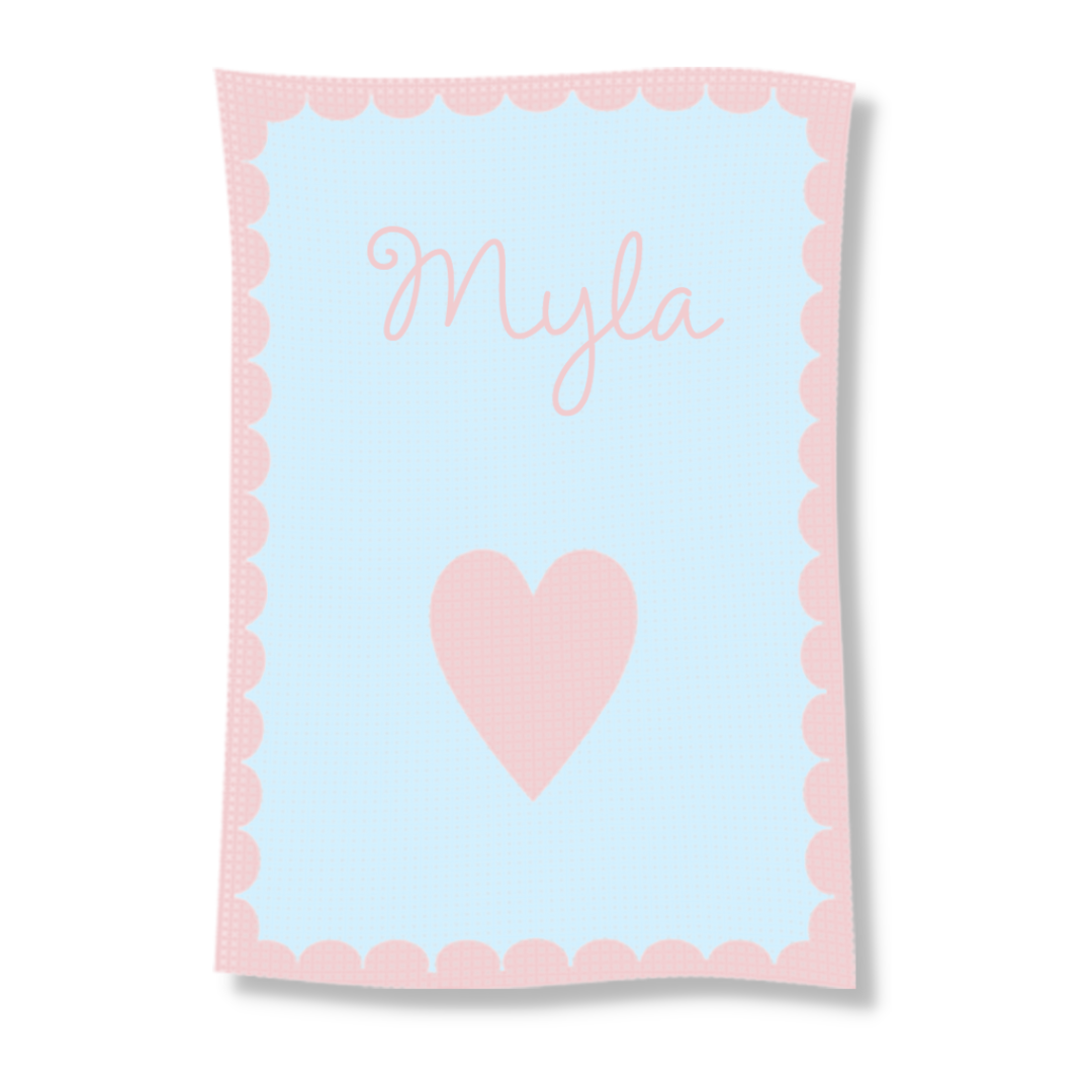 SINGLE HEART &amp; SCALLOPED EDGE BLANKET